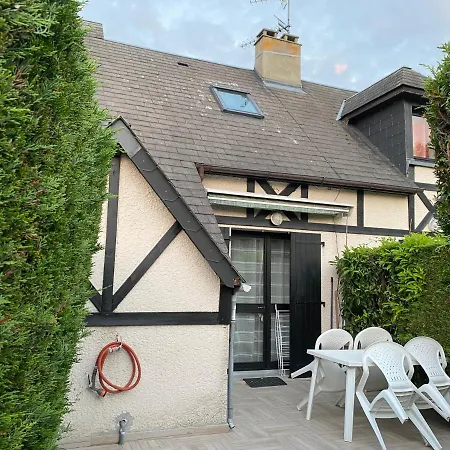 Cottage à Cabourg Extérieur photo